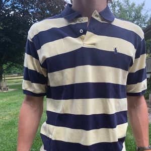 Polo short-sleeve button down